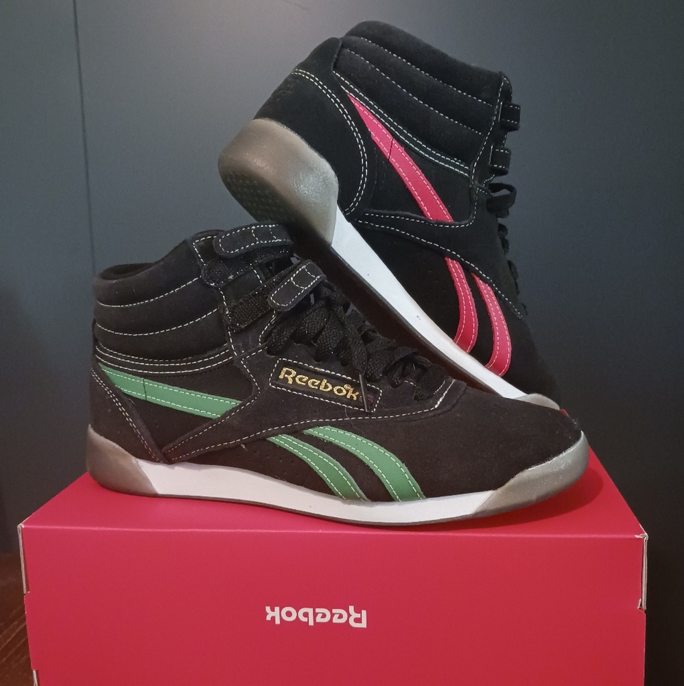 Reebok Freestyle Hi Top Sneakers Human Rights Now ! size 8.5 HQ4141
